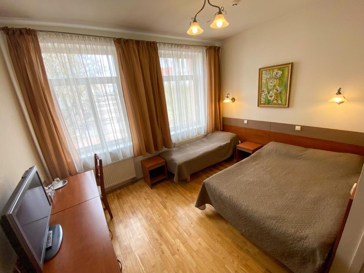 Pas Stefa Hotel Telsiai Bagian luar foto